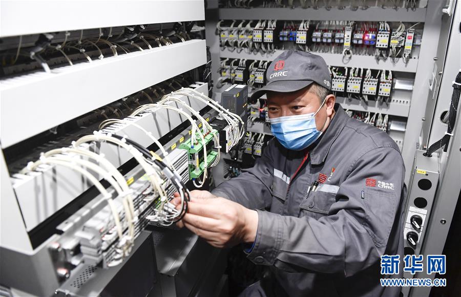 （在習(xí)近平新時(shí)代中國特色社會(huì)主義思想指引下——新時(shí)代新作為新篇章·習(xí)近平總書記關(guān)切事·圖文互動(dòng)）（9）汗水的味道——記錄奮戰(zhàn)在復(fù)工復(fù)產(chǎn)一線的勞動(dòng)者