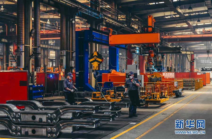 （在習(xí)近平新時(shí)代中國特色社會(huì)主義思想指引下——新時(shí)代新作為新篇章·習(xí)近平總書記關(guān)切事·圖文互動(dòng)）（6）汗水的味道——記錄奮戰(zhàn)在復(fù)工復(fù)產(chǎn)一線的勞動(dòng)者