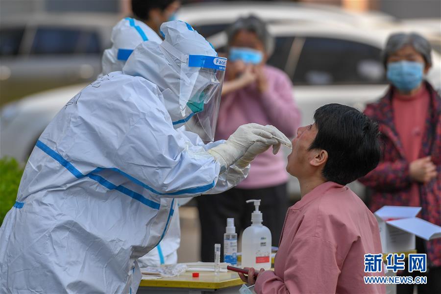 （新華全媒頭條·兩會精神看落實·圖文互動）（5）整體謀劃、系統(tǒng)升級、全面提升——落實全國兩會精神織牢織密公共衛(wèi)生防護網(wǎng)