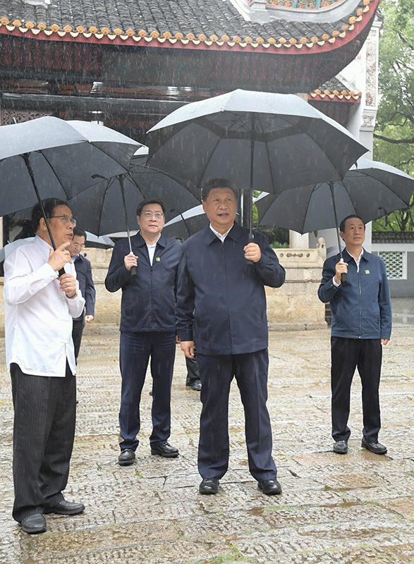 2020年9月17日，習(xí)近平在湖南大學(xué)岳麓書院考察調(diào)研，了解人才培養(yǎng)、文化傳承等情況。