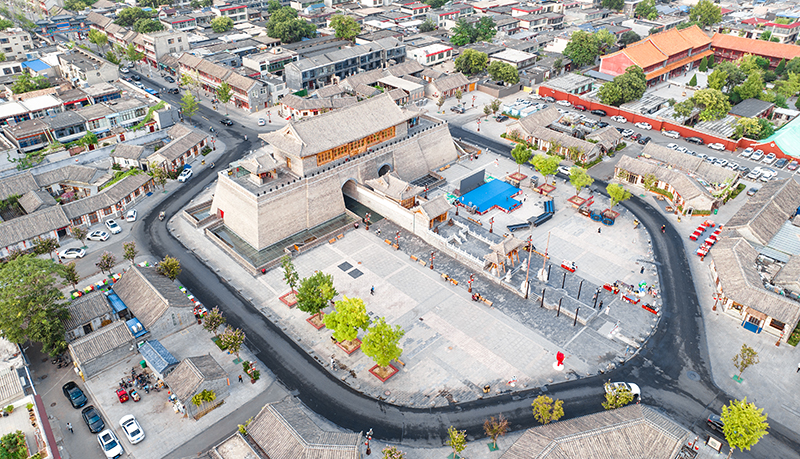 2022年9月8日，石家莊，航拍正定縣正定古城陽和樓與正定歷史文化街。